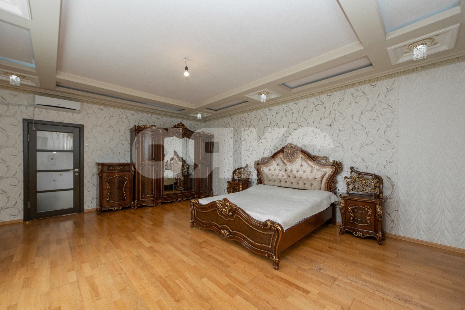 Фото №35: Коттедж 340 м² + 12 сот. - Чалтырь, ул. 50 лет Победы, 69