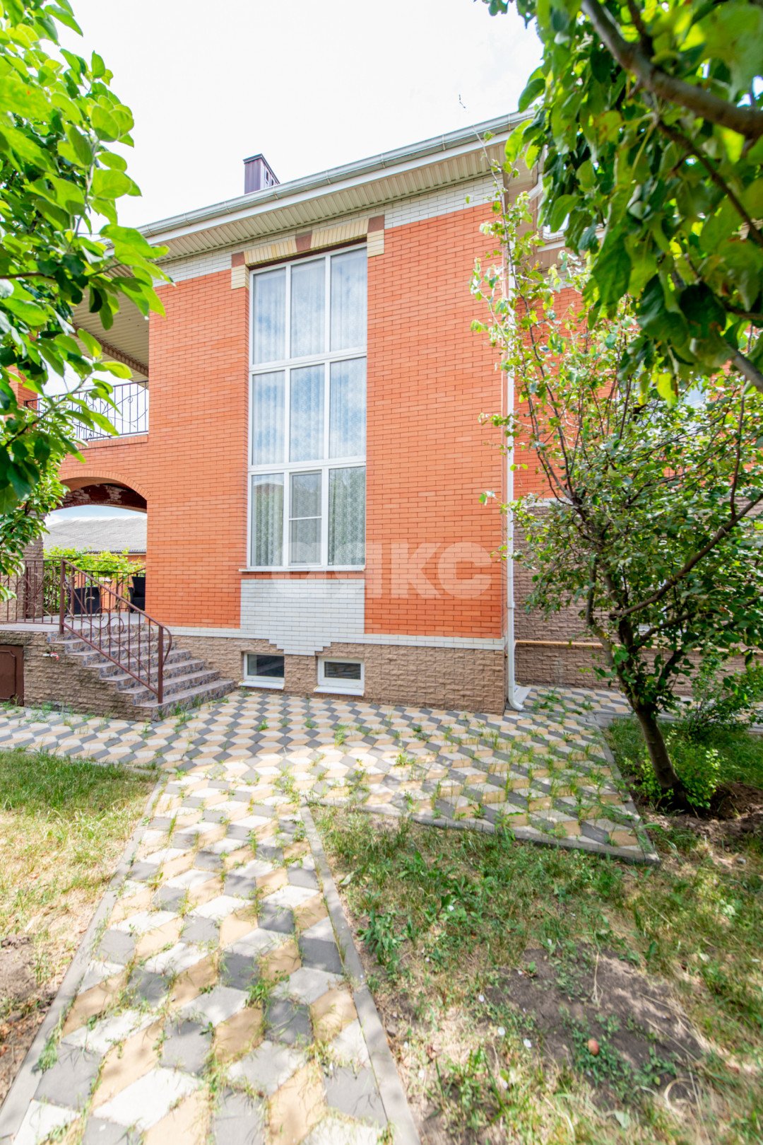 Фото №9: Коттедж 340 м² + 12 сот. - Чалтырь, ул. 50 лет Победы, 69