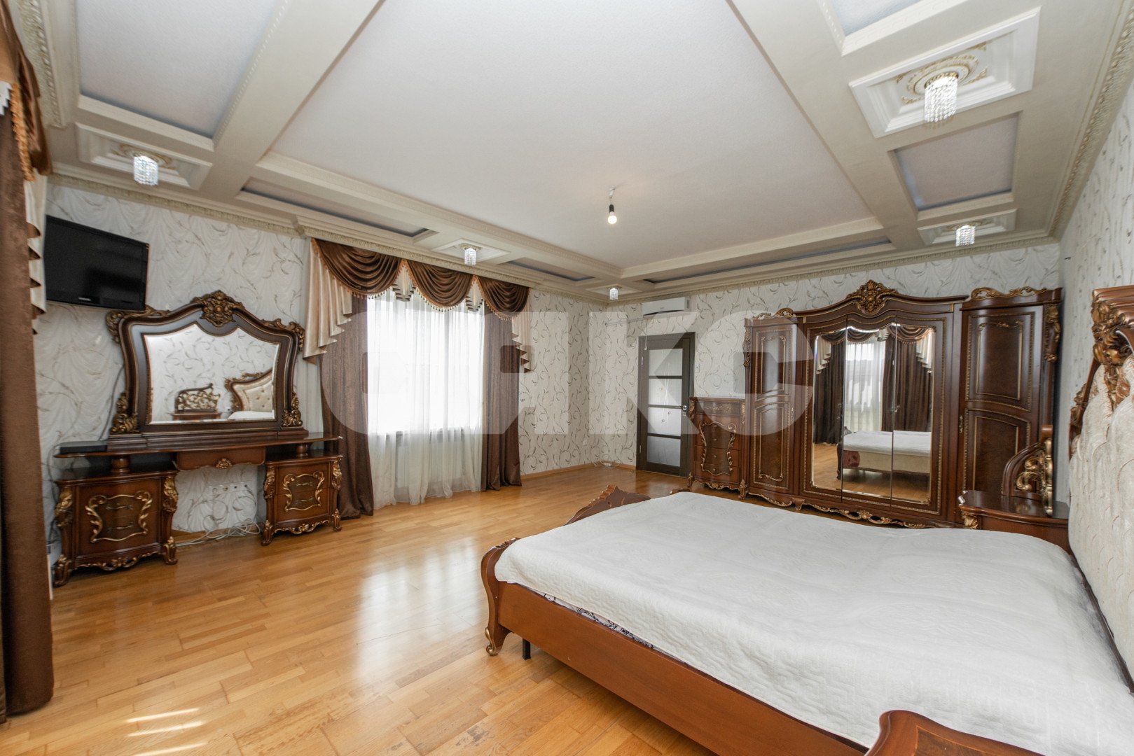 Фото №37: Коттедж 340 м² + 12 сот. - Чалтырь, ул. 50 лет Победы, 69