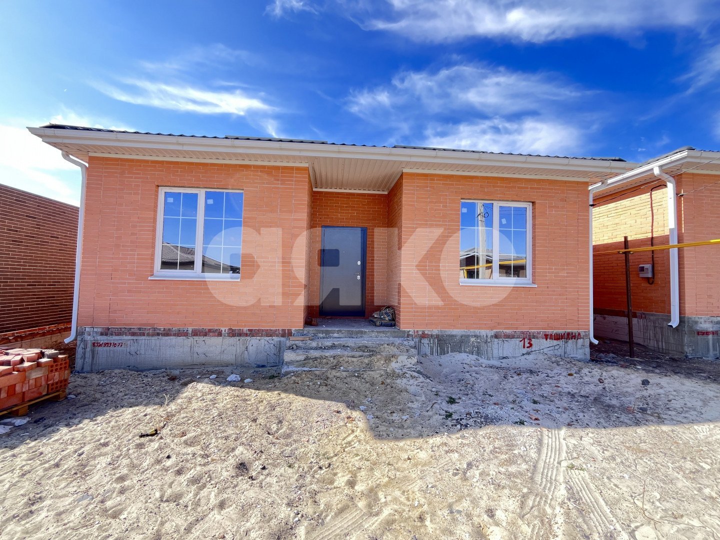 Фото №1: Дом 107 м² + 3.5 сот. - Ленинаван, ул. Жукова