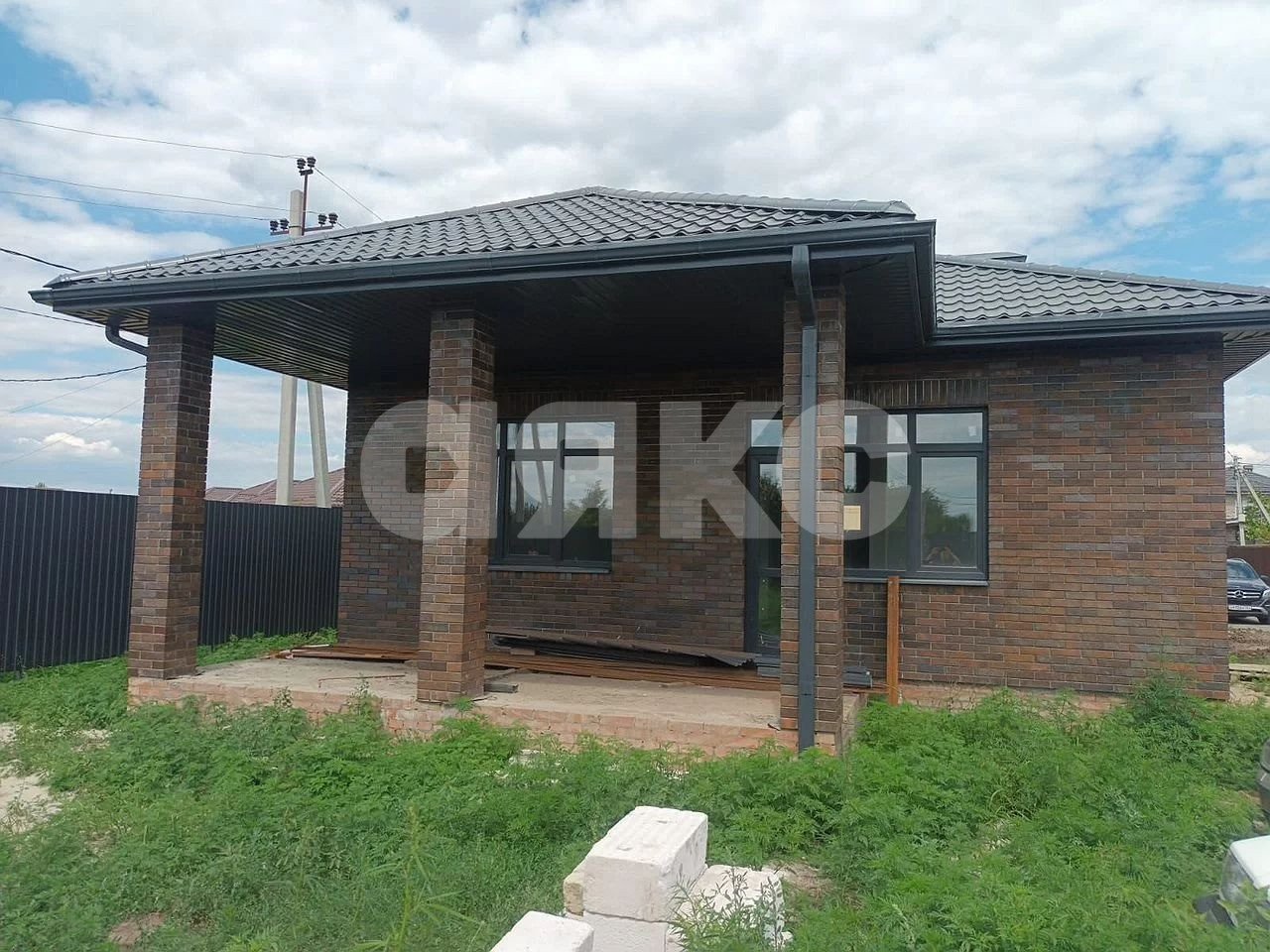 Фото №1: Дом 126 м² + 5 сот. - Ленинаван, п. коттеджный  Петровский, ул. Кольцевая, 2