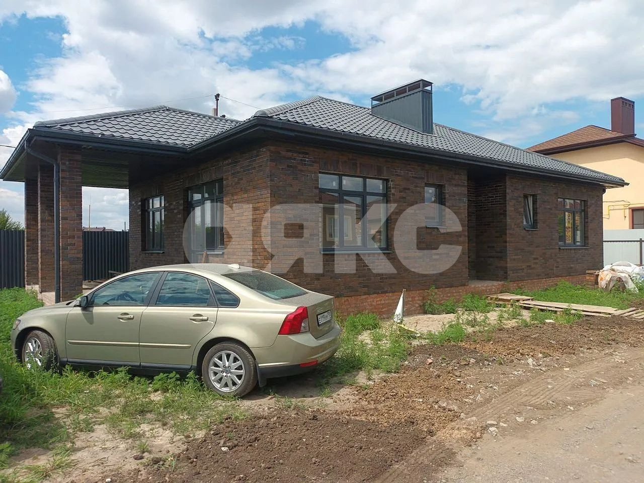 Фото №2: Дом 126 м² + 5 сот. - Ленинаван, п. коттеджный  Петровский, ул. Кольцевая, 2