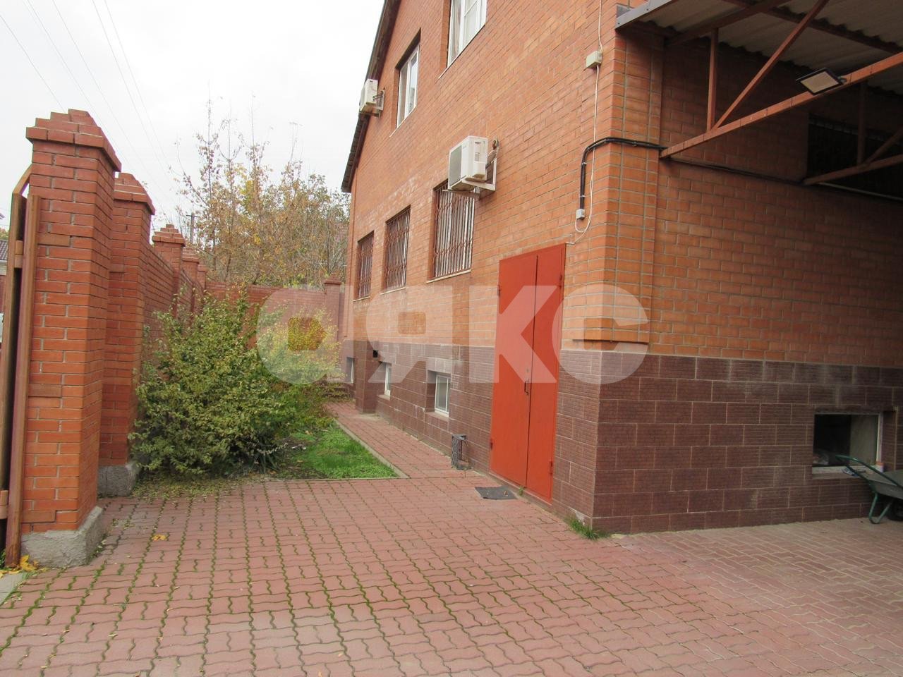 Фото №1: Дом 350 м² + 6 сот. - Аксай, пер. Аксайский, 4