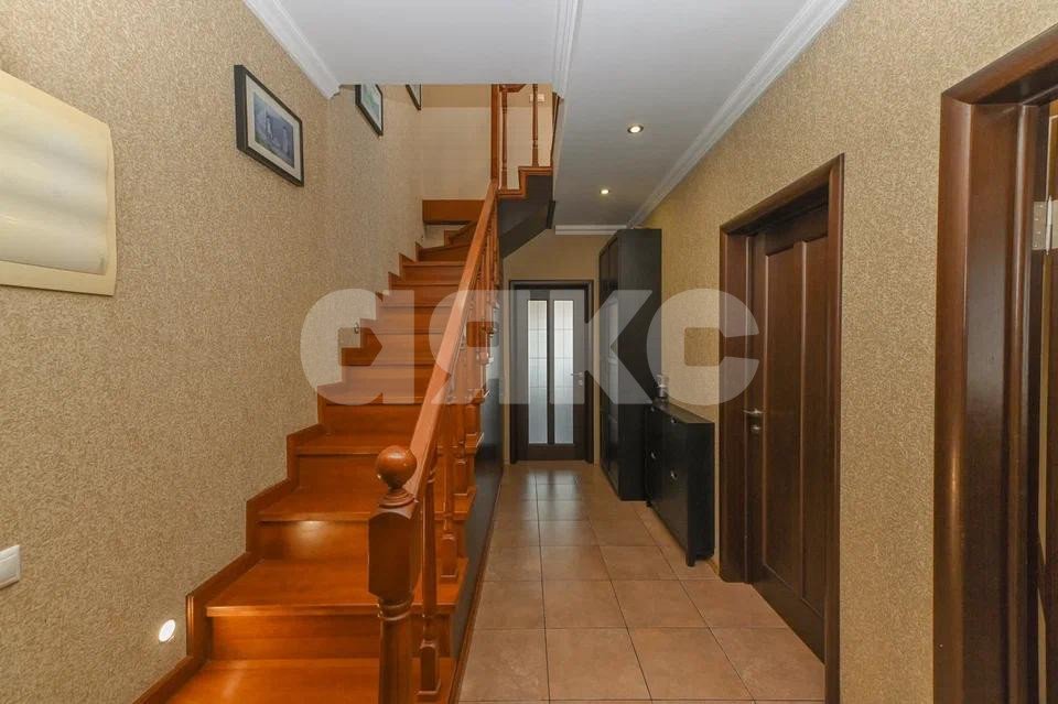 Фото №9: 4-комнатная квартира 124 м² - Ростов-на-Дону, Ворошиловский, мкр. Мясникован, ул. Каракумская, 29/30