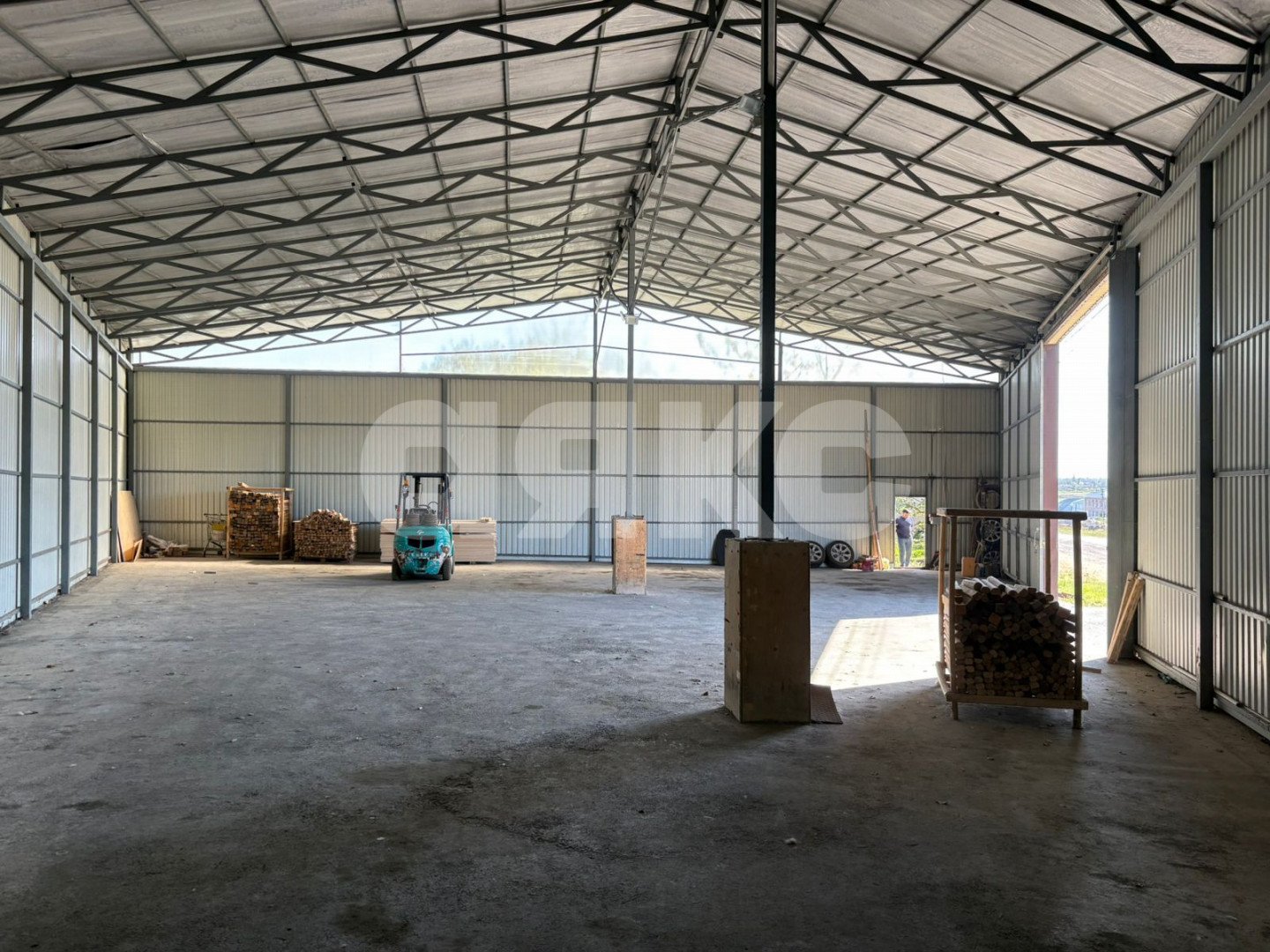 Фото №6: Коммерция 320 м² - Чалтырь, ул. Энергетиков, 3