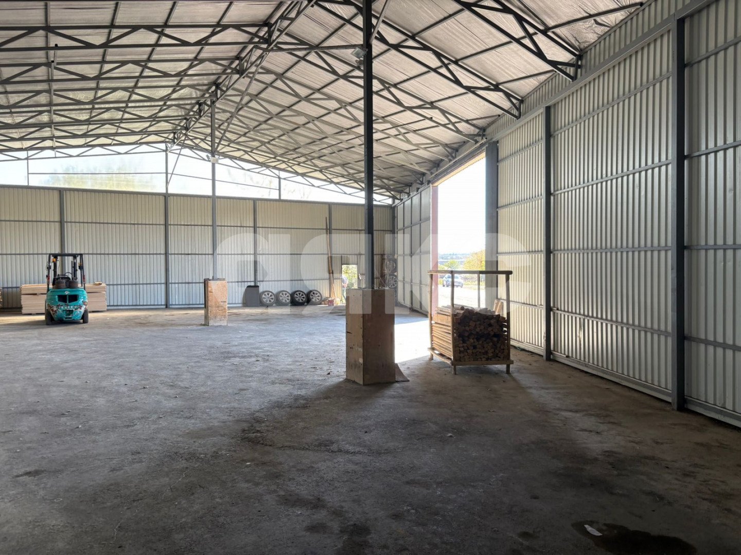 Фото №5: Коммерция 320 м² - Чалтырь, ул. Энергетиков, 3