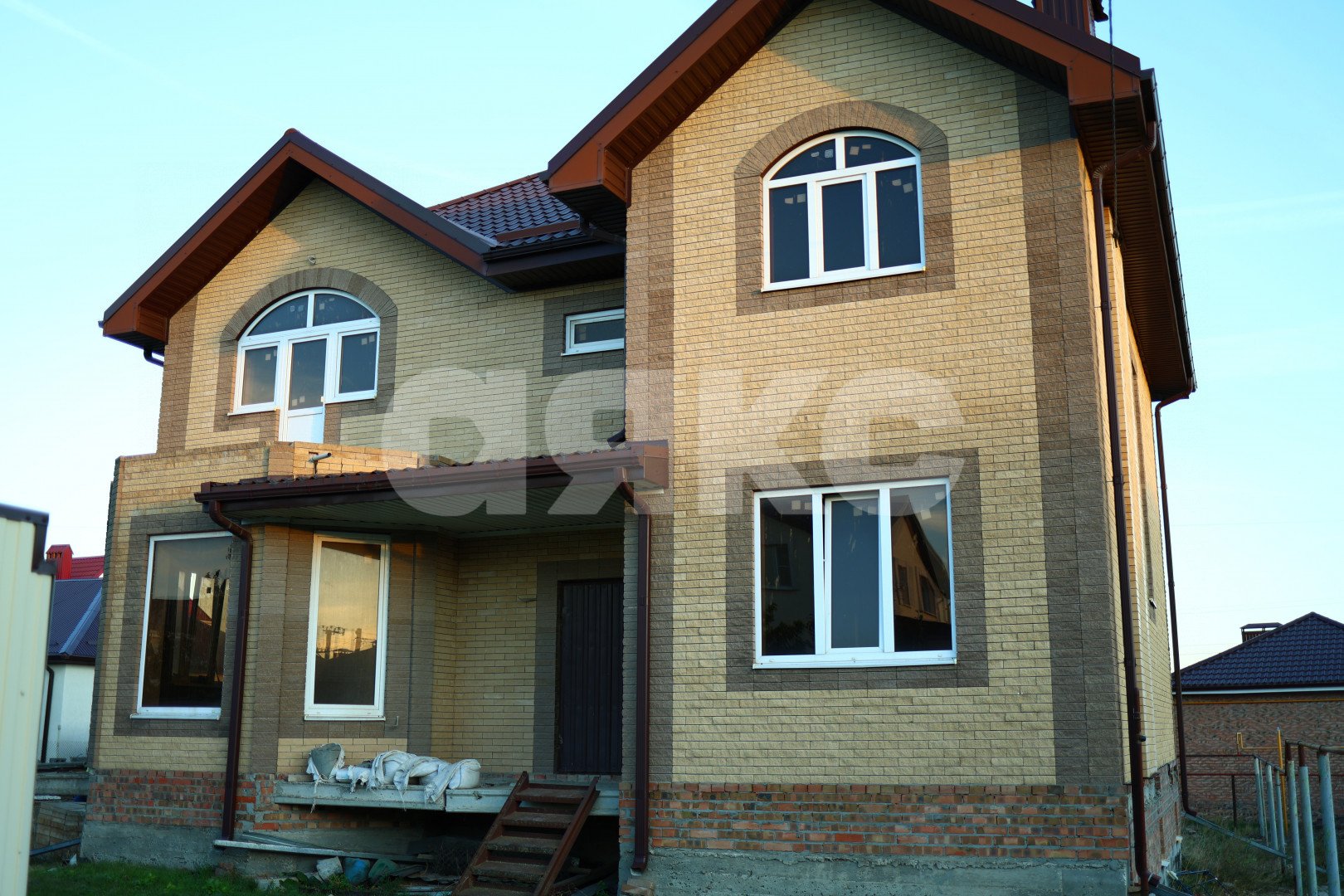 Фото №2: Дом 330 м² + 8.8 сот. - Крым, ул. Ялтыряна, 18А