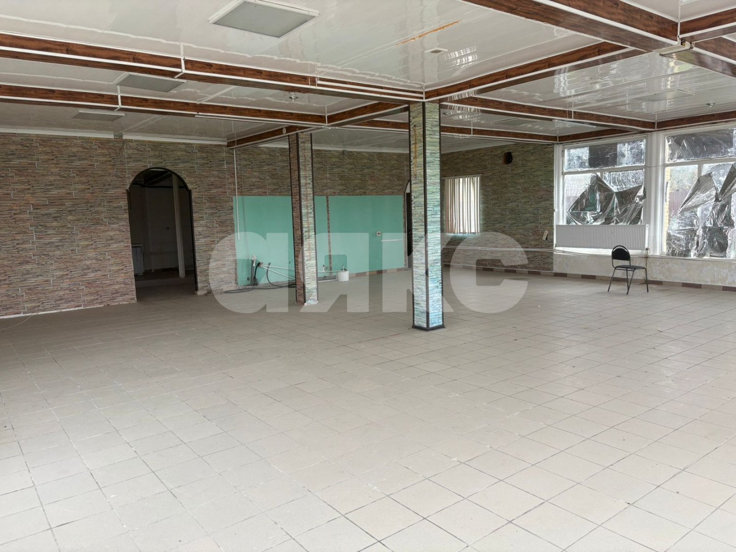 Фото №5: Коммерция 240 м² - Большие Салы, ул. Ленина, 7А