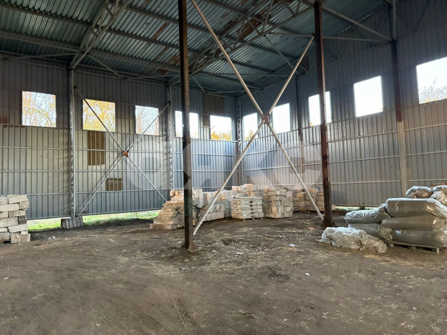 Фото №7: Коммерция 1300 м² - Ленинакан, ул. Дзержинского, 1И