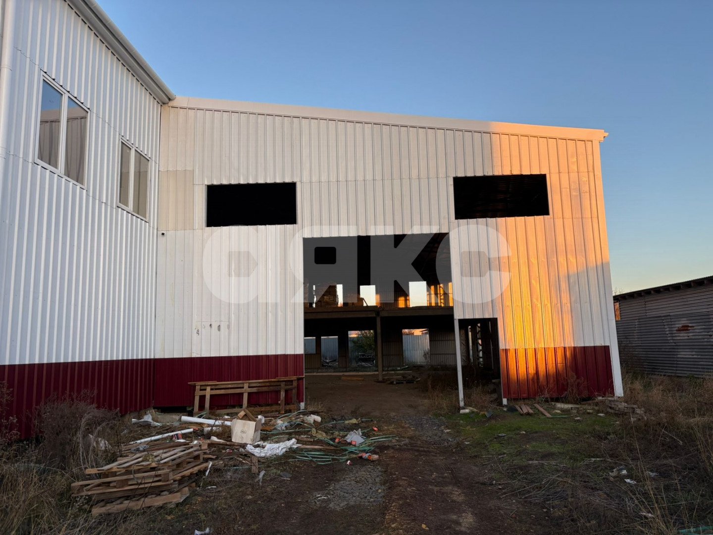 Фото №3: Коммерция 1300 м² - Ленинакан, ул. Дзержинского, 1И