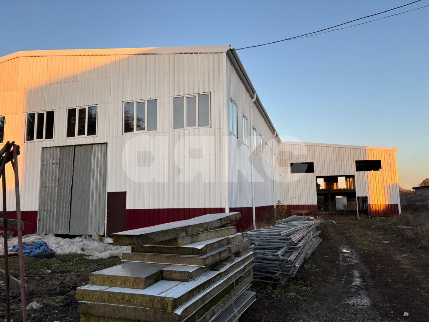 Фото №2: Коммерция 1300 м² - Ленинакан, ул. Дзержинского, 1И