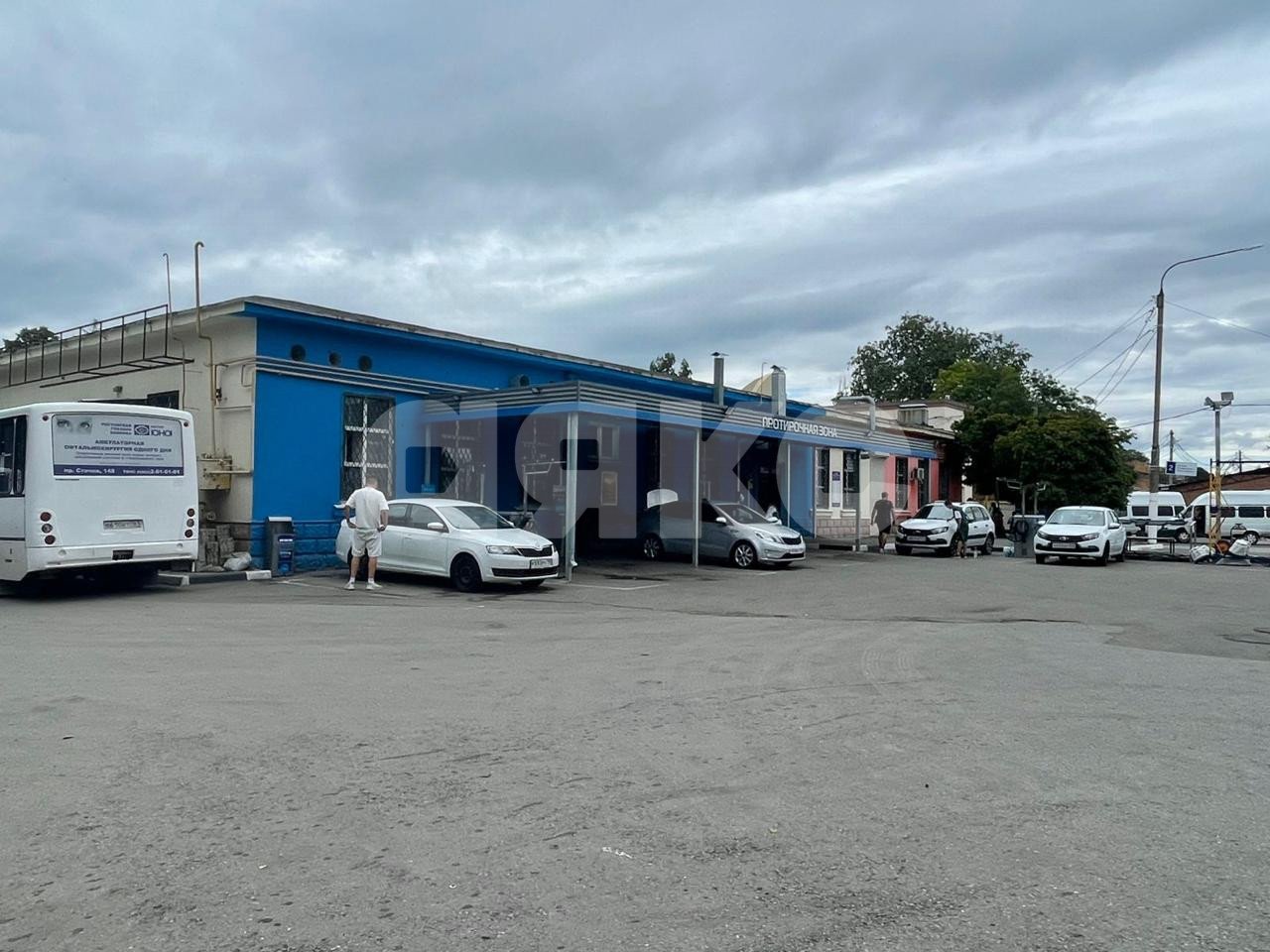 Фото №3: Коммерция 210 м² - Азов, ул. Привокзальная, 4