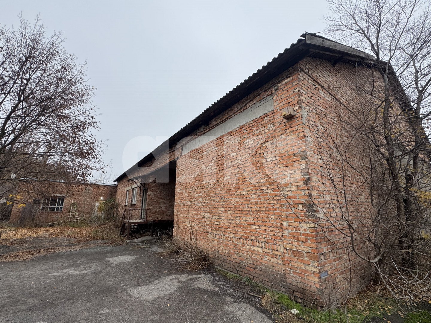 Фото №6: Коммерция 3582 м² - Шахты, п. Октябрьский, пер. Байкальский, 56