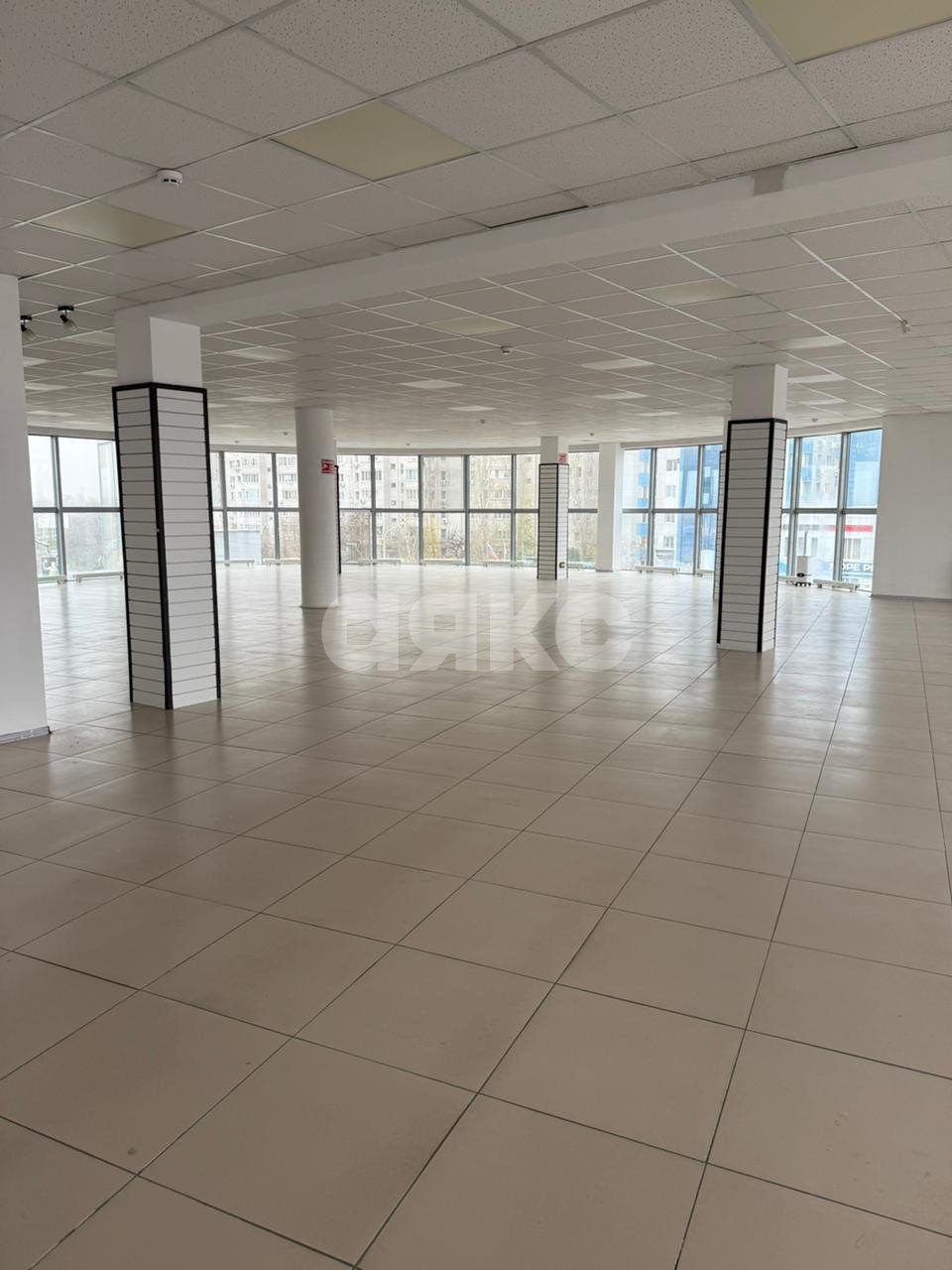 Фото №3: Коммерция 325 м² - Батайск, ул. Огородная, 76