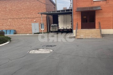 Фото №5: Коммерция 1037 м² - Шахты, п. Артём, ул. Жукова, 9