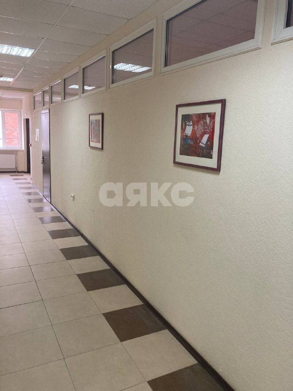 Фото №10: Коммерция 1037 м² - Шахты, п. Артём, ул. Жукова, 9