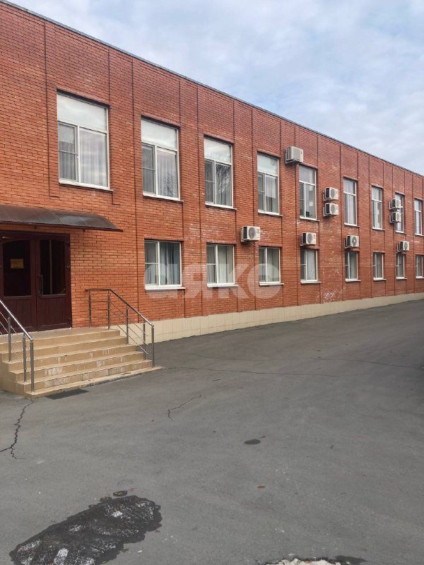 Фото №3: Коммерция 1037 м² - Шахты, п. Артём, ул. Жукова, 9