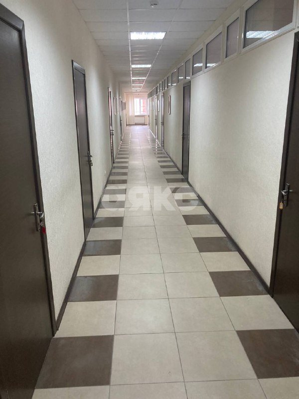 Фото №8: Коммерция 1037 м² - Шахты, п. Артём, ул. Жукова, 9