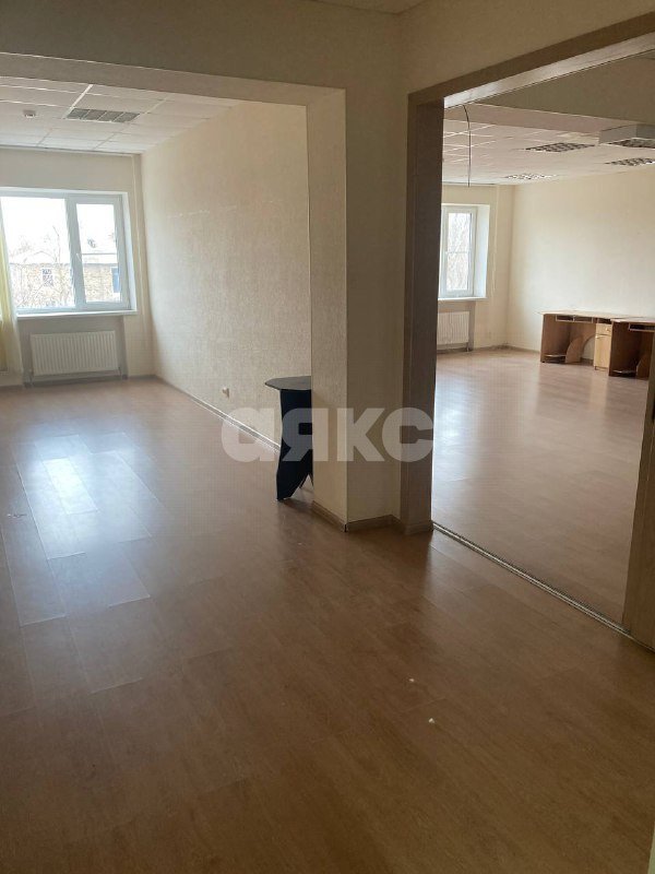 Фото №16: Коммерция 1037 м² - Шахты, п. Артём, ул. Жукова, 9