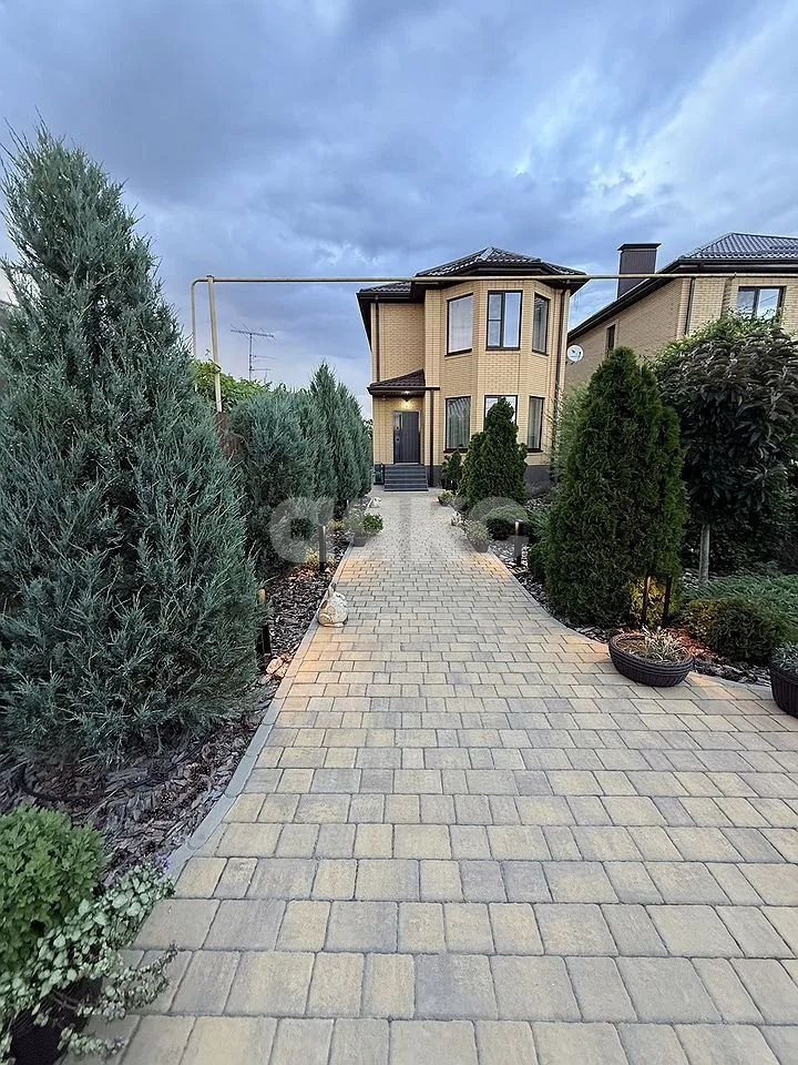 Фото №2: Дом 155 м² + 6.3 сот. - Батайск, ул. Октябрьская, 50