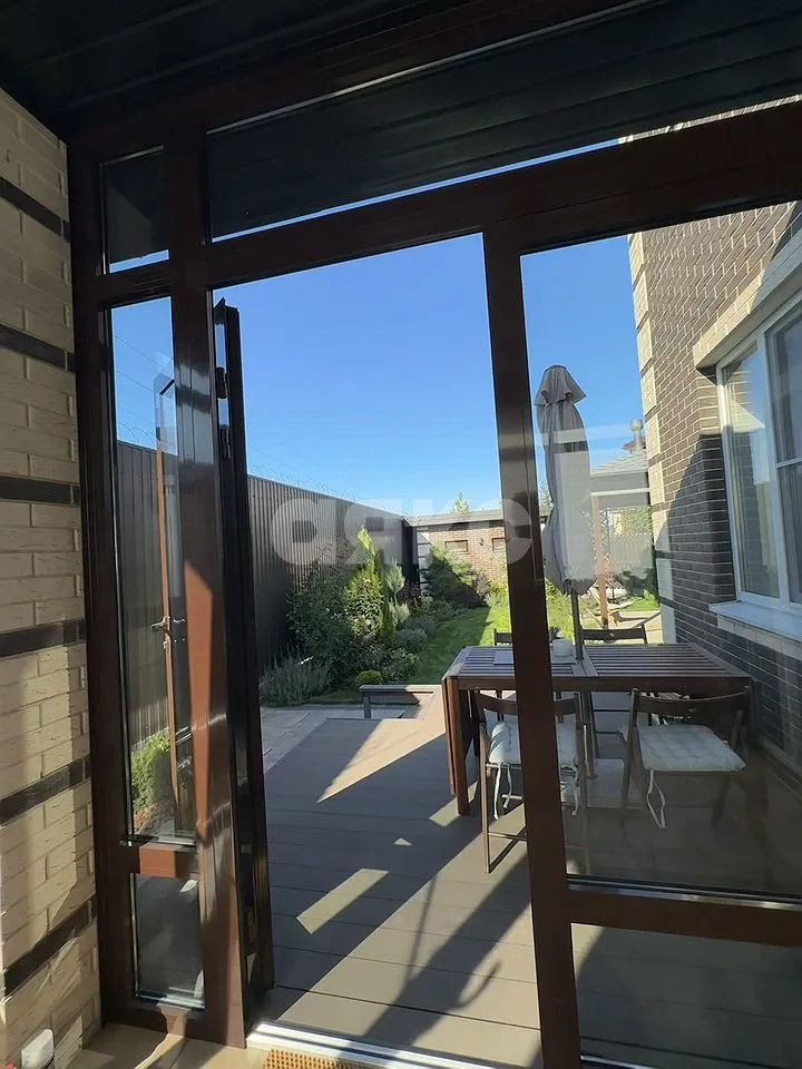 Фото №30: Дом 113 м² + 4.7 сот. - Камышеваха, п. коттеджный  Изумрудный-2, ул. Дорритовая